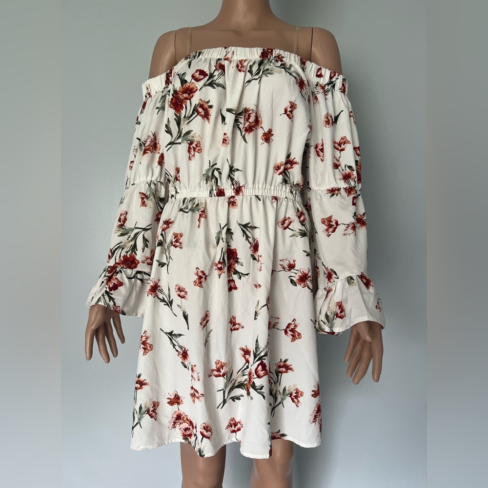 Off Shoulder Floral dress size XL